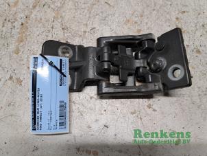 Używane Zawias drzwi lewych tylnych Ford Transit 2.2 TDCi 16V RWD Cena € 30,25 Z VAT oferowane przez Renkens Auto-Onderdelen B.V.