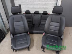 Gebruikte Bekleding Set (compleet) Mercedes C Estate (S204) 3.0 C-320 CDI V6 24V 4-Matic Prijs op aanvraag aangeboden door Renkens Auto-Onderdelen B.V.
