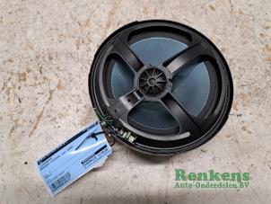 Gebruikte Speaker Mercedes C Estate (S204) 3.0 C-320 CDI V6 24V 4-Matic Prijs op aanvraag aangeboden door Renkens Auto-Onderdelen B.V.