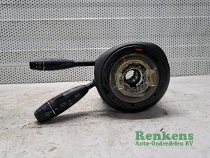 Gebruikte Schakelaar Stuurkolom (licht) Mercedes C Estate (S204) 3.0 C-320 CDI V6 24V 4-Matic Prijs € 125,00 Margeregeling aangeboden door Renkens Auto-Onderdelen B.V.