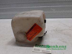 Begagnade Spolartank, vindruta Opel Calibra Pris € 20,00 Marginaltabell erbjuds av Renkens Auto-Onderdelen B.V.