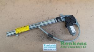 Begagnade Fönstermekanism för bakre dörr, 4-dörrars, vänster Renault Laguna II (BG) 1.9 dCi 120 Pris € 25,00 Marginaltabell erbjuds av Renkens Auto-Onderdelen B.V.