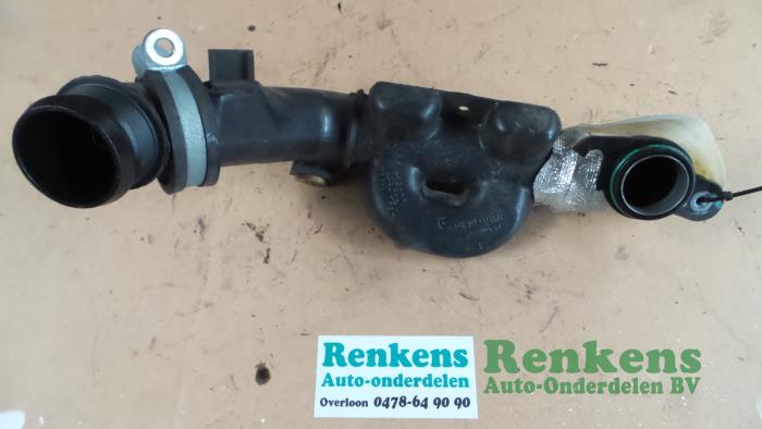 Turbo Pijp van een Peugeot 207/207+ (WA/WC/WM) 1.6 HDi 16V 2009