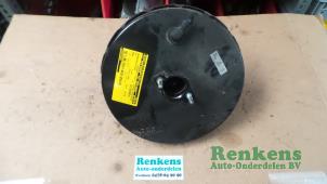 Gebruikte Rembekrachtiger Volkswagen Bora (1J2) 2.3 V5 Prijs € 50,00 Margeregeling aangeboden door Renkens Auto-Onderdelen B.V.