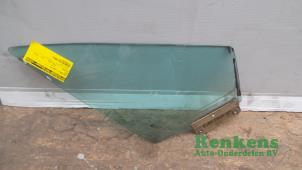 Begagnade Sidofönster, höger fram Opel Calibra Pris € 20,00 Marginaltabell erbjuds av Renkens Auto-Onderdelen B.V.