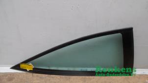 Begagnade Fönster, 2-dörrars, höger bak Opel Calibra Pris € 30,00 Marginaltabell erbjuds av Renkens Auto-Onderdelen B.V.