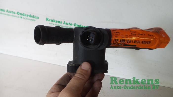 Termostathus från en Seat Toledo (1M2) 1.6 1999