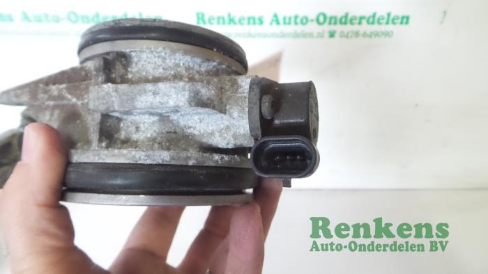 Spjällhus från en Renault Megane Break/Grandtour (KA) 1.4 16V 1999