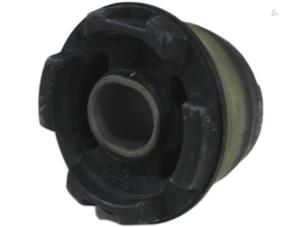 Gebruikte Subframe Volvo V70 Prijs € 25,00 Margeregeling aangeboden door Auto Demontage Elferink B.V.