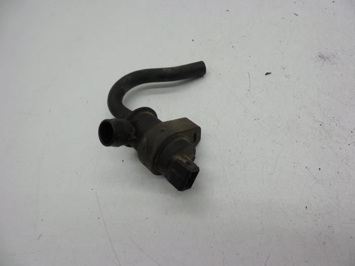 EGR Klep van een Volvo S40 (MS) 2.4i 20V 2005