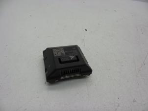 Gebruikte Module Verlichting Volvo C30 (EK/MK) 1.6 D2 16V Prijs € 40,00 Margeregeling aangeboden door Auto Demontage Elferink B.V.