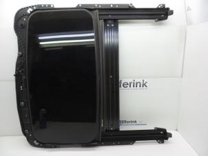 Gebruikte Schuifdak Volvo S80 (AR/AS) 2.5 Flexifuel Turbo 20V Prijs € 150,00 Margeregeling aangeboden door Auto Demontage Elferink B.V.