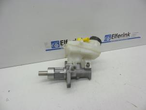 Begagnade Huvudcylinder Opel Insignia Sports Tourer 2.0 CDTI 16V Pris € 25,00 Marginaltabell erbjuds av Auto Demontage Elferink B.V.