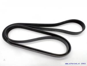 Nowe Pas wieloklinowy Saab 9-5 Cena € 12,10 Z VAT oferowane przez Auto Demontage Elferink B.V.