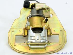 Renoverade Främre bromsok, vänster Saab 900 Pris € 217,80 Inklusive moms erbjuds av Auto Demontage Elferink B.V.