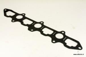 Nieuwe Pakking inlaat-spruitstuk Saab 9-3 Prijs € 3,33 Inclusief btw aangeboden door Auto Demontage Elferink B.V.