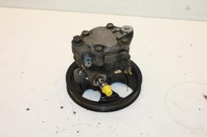 Gebruikte Pomp Servo Volvo V40 (VW) 1.8i 16V Prijs € 100,00 Margeregeling aangeboden door Auto Demontage Elferink B.V.