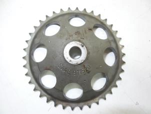 Begagnade Kamaxeldrev Saab 9-3 Pris € 25,00 Marginaltabell erbjuds av Auto Demontage Elferink B.V.