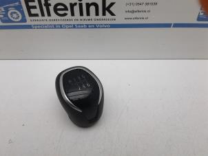 Gebruikte Pookknop Opel Corsa F (UB/UH/UP) 1.2 Turbo 12V 100 Prijs € 50,00 Margeregeling aangeboden door Auto Demontage Elferink B.V.