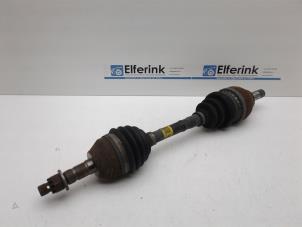 Gebruikte Aandrijfas links-voor Opel Meriva 1.4 Turbo 16V ecoFLEX Prijs € 50,00 Margeregeling aangeboden door Auto Demontage Elferink B.V.