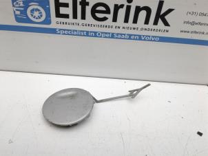 Gebruikte Sleepoog Afdekkap voor Opel Insignia 1.6 Turbo 16V Ecotec Prijs € 25,00 Margeregeling aangeboden door Auto Demontage Elferink B.V.
