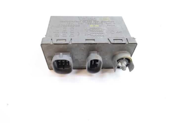 Voorgloei Relais van een Volvo 440 1.9 DL/GLE TD 1994