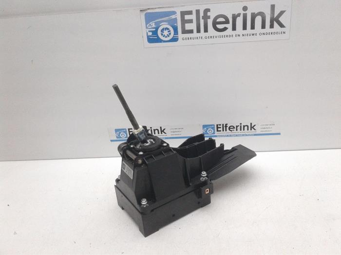 Växelspak från en Opel Insignia 1.6 Turbo 16V Ecotec 2010