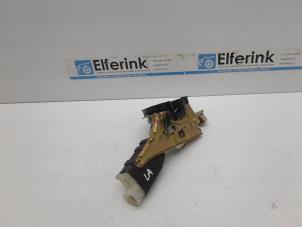 Gebruikte Deurslot Mechaniek 4Deurs links-achter Saab 9-3 I (YS3D) 2.0,S 16V Prijs € 50,00 Margeregeling aangeboden door Auto Demontage Elferink B.V.