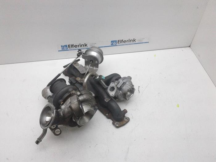 Turbo från en Volvo XC70 (BZ) 2.4 D5 20V 205 AWD 2011