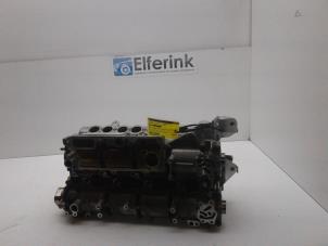 Gebruikte Cilinderkop Volvo XC90 II 2.0 T8 16V Twin Engine AWD Prijs € 500,00 Margeregeling aangeboden door Auto Demontage Elferink B.V.