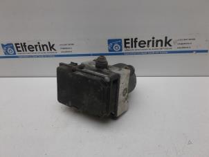 Begagnade ABS-pump Opel Corsa C (F08/68) 1.0 12V Twin Port Pris € 50,00 Marginaltabell erbjuds av Auto Demontage Elferink B.V.