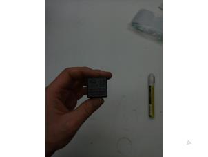 Begagnade Relä Saab 9000 CS 2.0 16V Turbo Pris € 25,00 Marginaltabell erbjuds av Auto Demontage Elferink B.V.