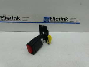 Begagnade Bakre bältesspänne, höger Lynk &amp; Co 01 1.5 PHEV Pris € 40,00 Marginaltabell erbjuds av Auto Demontage Elferink B.V.