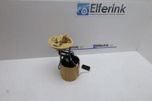 Gebruikte Tank element Pomp Opel Insignia Sports Tourer 2.0 CDTI 16V 140 ecoFLEX Prijs € 65,00 Margeregeling aangeboden door Auto Demontage Elferink B.V.