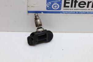 Używane Czujnik cisnienia opon Opel Insignia Sports Tourer 2.0 CDTI 16V 140 ecoFLEX Cena € 25,00 Procedura marży oferowane przez Auto Demontage Elferink B.V.