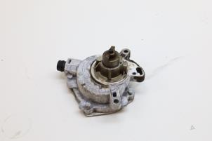 Używane Pompa prózniowa wspomagania hamulców Volvo V40 (MV) 1.6 T3 GTDi 16V Cena € 50,00 Procedura marży oferowane przez Auto Demontage Elferink B.V.