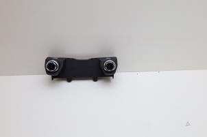 Begagnade Värmekontrollpanel Lynk &amp; Co 01 1.5 PHEV Pris € 100,00 Marginaltabell erbjuds av Auto Demontage Elferink B.V.