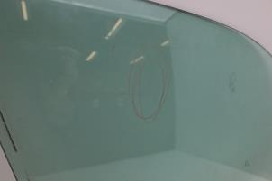 Gebruikte Portierruit 4Deurs rechts-voor Saab 9-5 Estate (YS3E) 2.0t 16V Prijs € 50,00 Margeregeling aangeboden door Auto Demontage Elferink B.V.