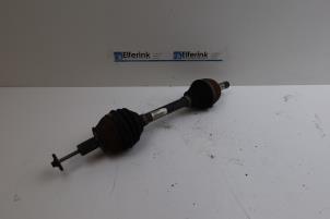 Gebruikte Aandrijfas links-voor Volvo S60 II (FS) 2.0 D3 20V Prijs € 120,00 Margeregeling aangeboden door Auto Demontage Elferink B.V.