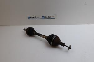 Gebruikte Aandrijfas links-voor Volvo S60 II (FS) 2.0 D3 20V Prijs € 120,00 Margeregeling aangeboden door Auto Demontage Elferink B.V.