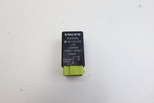 Używane Przekaznik Volvo 850 Estate 2.5i 10V Cena € 25,00 Procedura marży oferowane przez Auto Demontage Elferink B.V.