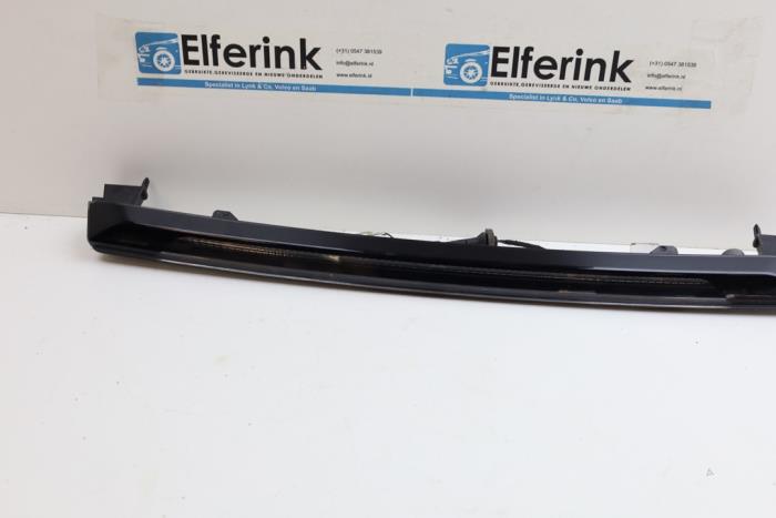 Tredje bromsljus från en Volvo V60 II (ZW) 2.0 D3 16V 2019