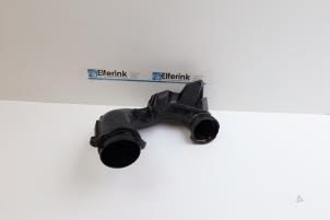 Begagnade Luftintagsslang Volvo V60 II (ZW) 2.0 D3 16V Pris € 50,00 Marginaltabell erbjuds av Auto Demontage Elferink B.V.