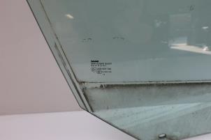 Gebruikte Portierruit 4Deurs rechts-voor Saab 9-5 (YS3G) 2.0 TiD 16V Prijs € 100,00 Margeregeling aangeboden door Auto Demontage Elferink B.V.