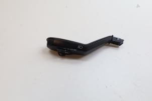 Begagnade Indikatorbrytare Saab 9-3 II Sport Sedan (YS3F) 1.9 TiD 16V Pris € 50,00 Marginaltabell erbjuds av Auto Demontage Elferink B.V.