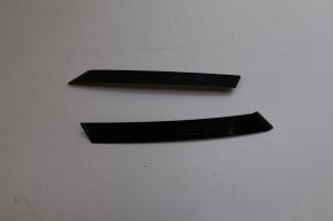 Begagnade Dekorstripe Volvo XC40 (XZ) Recharge Twin 78 kWh Pris € 50,00 Marginaltabell erbjuds av Auto Demontage Elferink B.V.