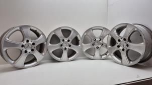 Begagnade Sporthjulsuppsättning Mercedes A (W169) 1.5 A-160 Pris € 150,00 Marginaltabell erbjuds av Auto Demontage Elferink B.V.