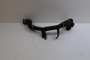 Begagnade Laddluftkylarrör Lynk &amp; Co 01 1.5 PHEV Pris € 100,00 Marginaltabell erbjuds av Auto Demontage Elferink B.V.