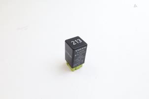 Używane Przekaznik Volvo S70 2.5 10V Cena € 25,00 Procedura marży oferowane przez Auto Demontage Elferink B.V.