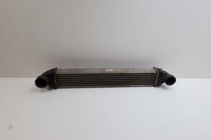 Begagnade Laddluftkylare Mercedes B (W245) 2.0 B-200 16V Turbo Pris € 35,00 Marginaltabell erbjuds av Auto Demontage Elferink B.V.